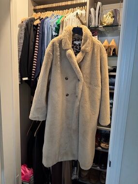 Spiritual Gangster - Women’s Faux Fur Long Coat in Beige - OS (one size)